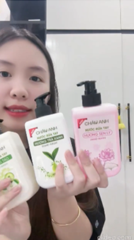 Khách hàng Hà Anh giới thiệu nước rửa tay Châu Anh